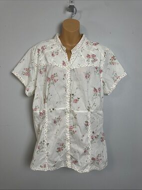 Envision Studio Vintage Y2K Floral Cottagecore Cotton Button Down Blouse